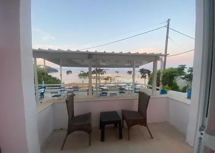 Batis Breeze Bed & Breakfast 3*